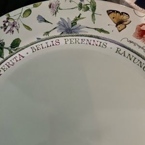 Marjolein Bastin - Hallmark - Dinnerware set - salad plates